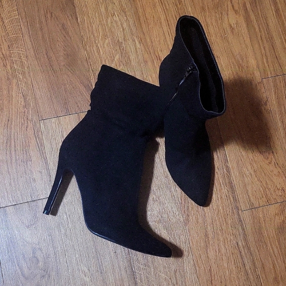 Shoes - Heel boots